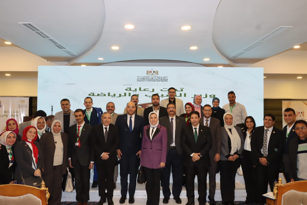 بمشاركة الشباب من 10 دول : إطلاق المؤتمر الدولي الأول للتعليم المدني تحت شعار "معاً .. من أجل شباب فاعلون 5 قيادات الوزارة وممثل اليونيسيف فى المؤتمر