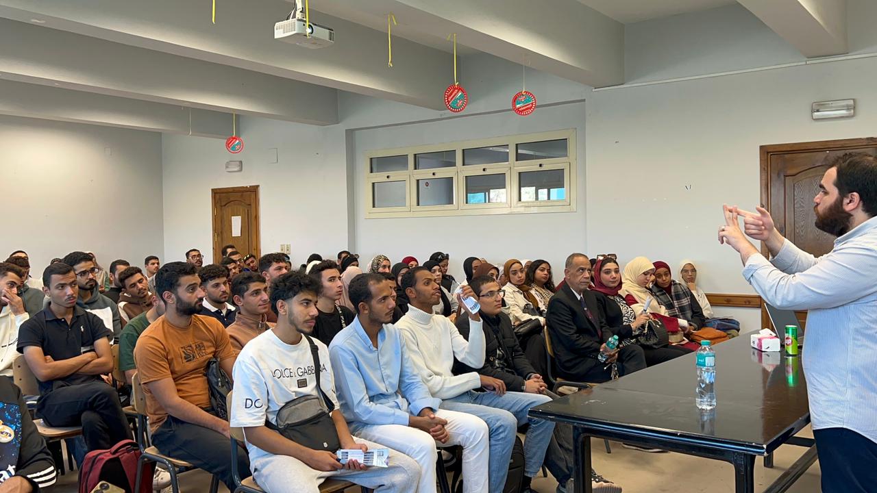 حلوان التكنولوجية الدولية تطلق ورشة رائدة في النظم المدمجة وإنترنت الأشياء