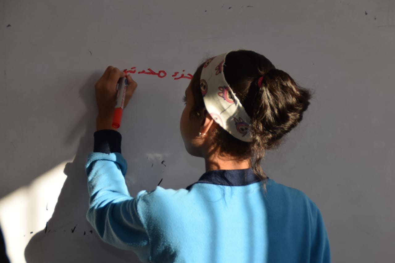 متابعة القراءة والكتابة داخل فصول المرحلة الابتدائية 