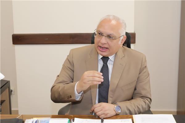 د عمرو بصيلة رئيس الإدارة المركزية للتكنولوجيا التطبيقية 