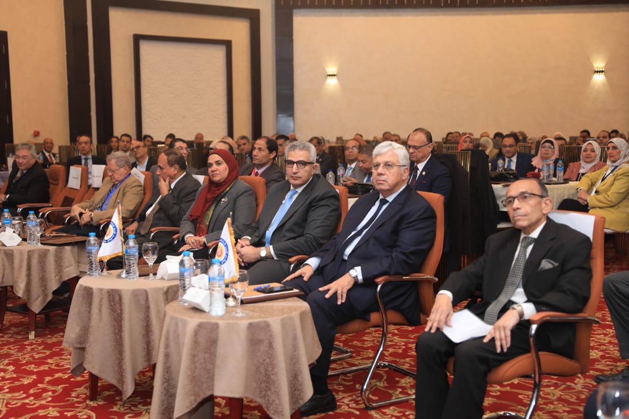 افتتاح مؤتمر لجنة قطاع السياحة والفنادق بالمجلس الأعلى للجامعات