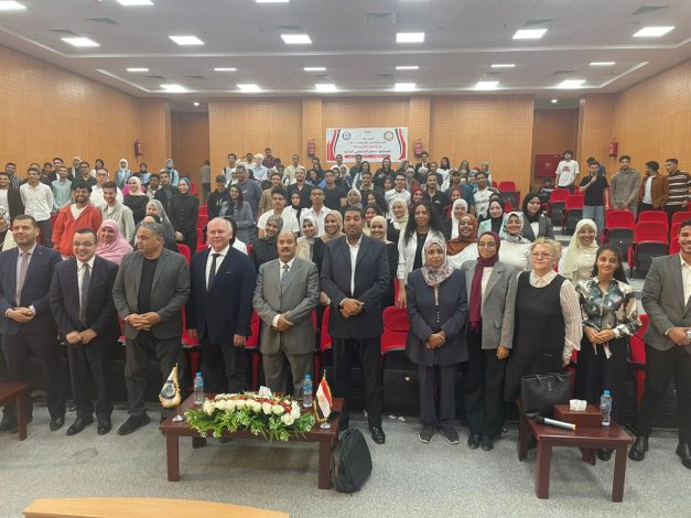 زايتشيكوف في زيارة لجامعة الغردقة 1 almomken.com 8dd9bfaa