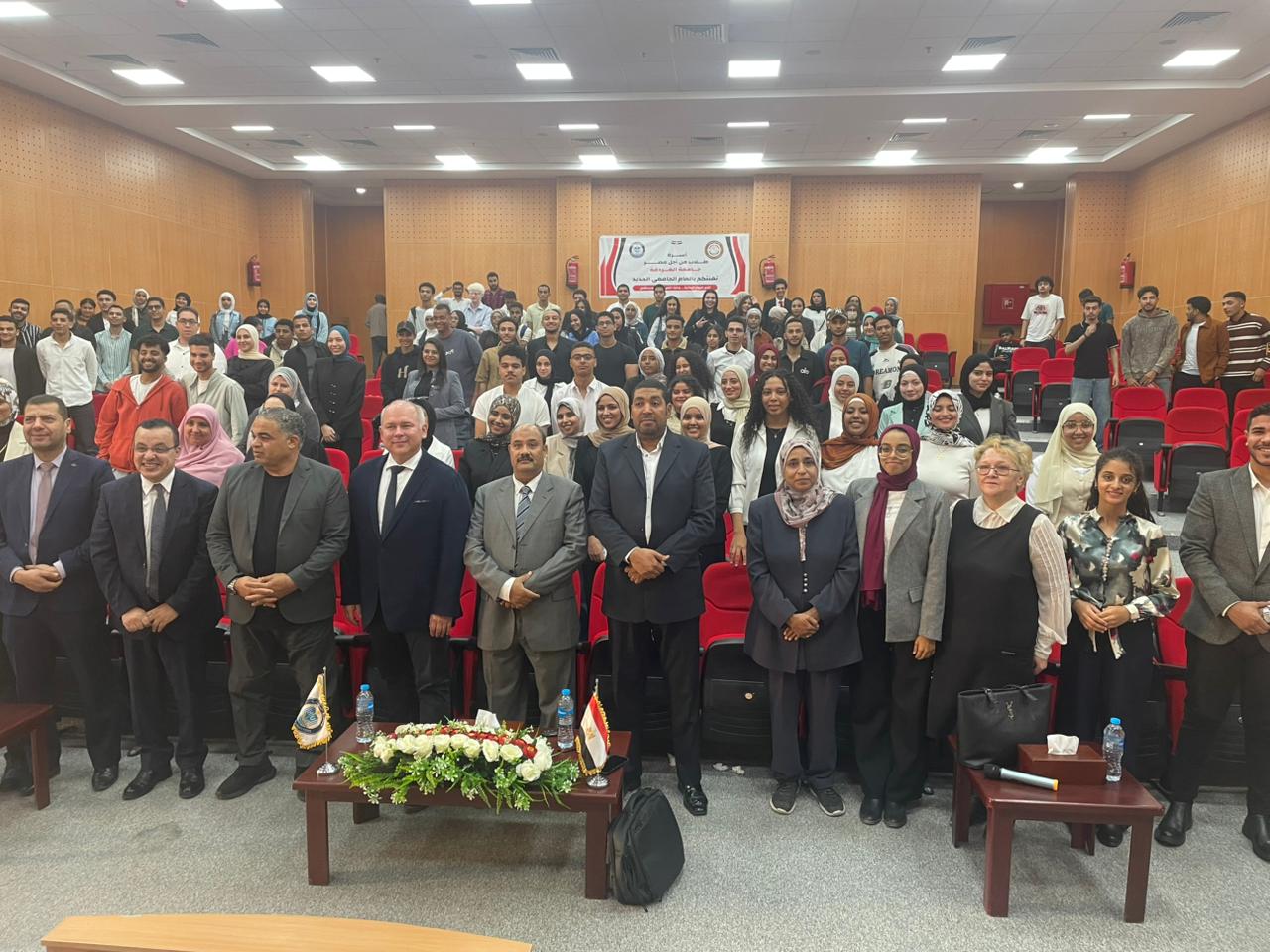 زايتشيكوف في زيارة لجامعة الغردقة 2 زايتشيكوف في زيارة لجامعة الغردقة