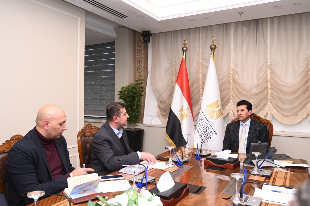 مصر تستعد للجولة الثانية لكأس العالم التى تمر عبر 30 دولة و75 محطة حول العالم 6 almomken.com a2631fd9