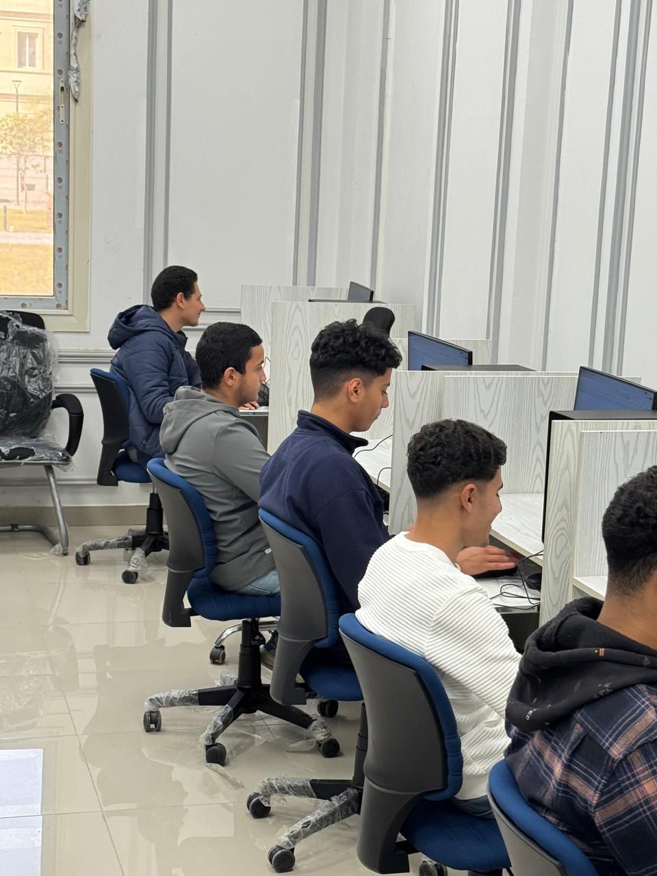 انطلاق امتحانات العملي لطلاب برنامج العلاج الطبيعي بجامعة القاهرة الأهلية