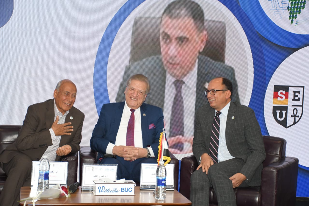 قنديل" التعليم والتكنولوجيا هما جناحا التنمية وبهما نصنع اقتصاداً قوياً وأعمالاً أكثر ذكاءً