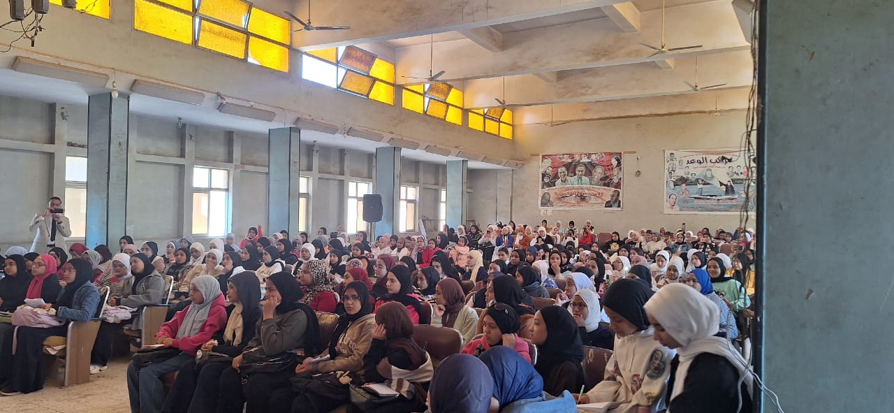 قطار القوافل التعليمية يصل لمحافظة الأقصر