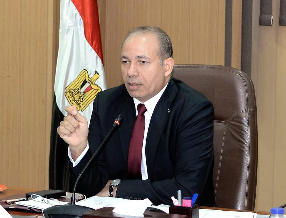 د شريف خاطر رئيس جامعة المنصورة 