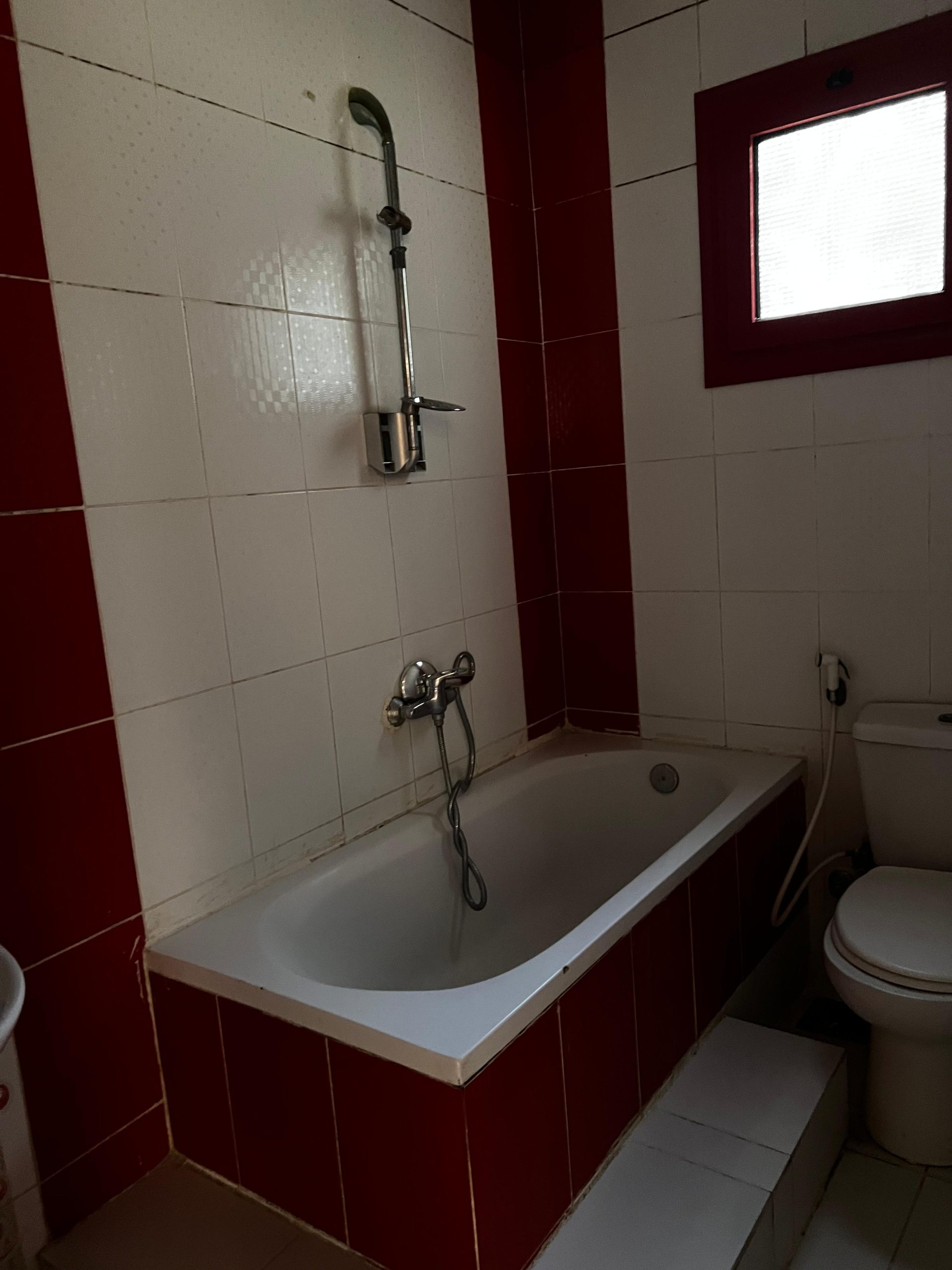 almomken.com 457022d5 scaled