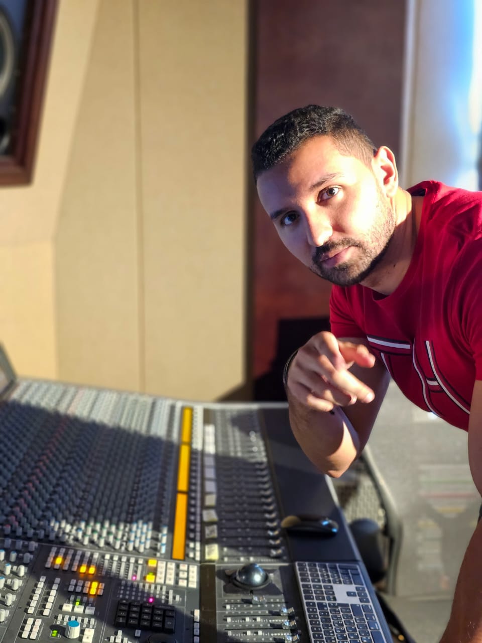 سعيد دوز يروج للسياحة المصرية من خلال أغانى عالمية