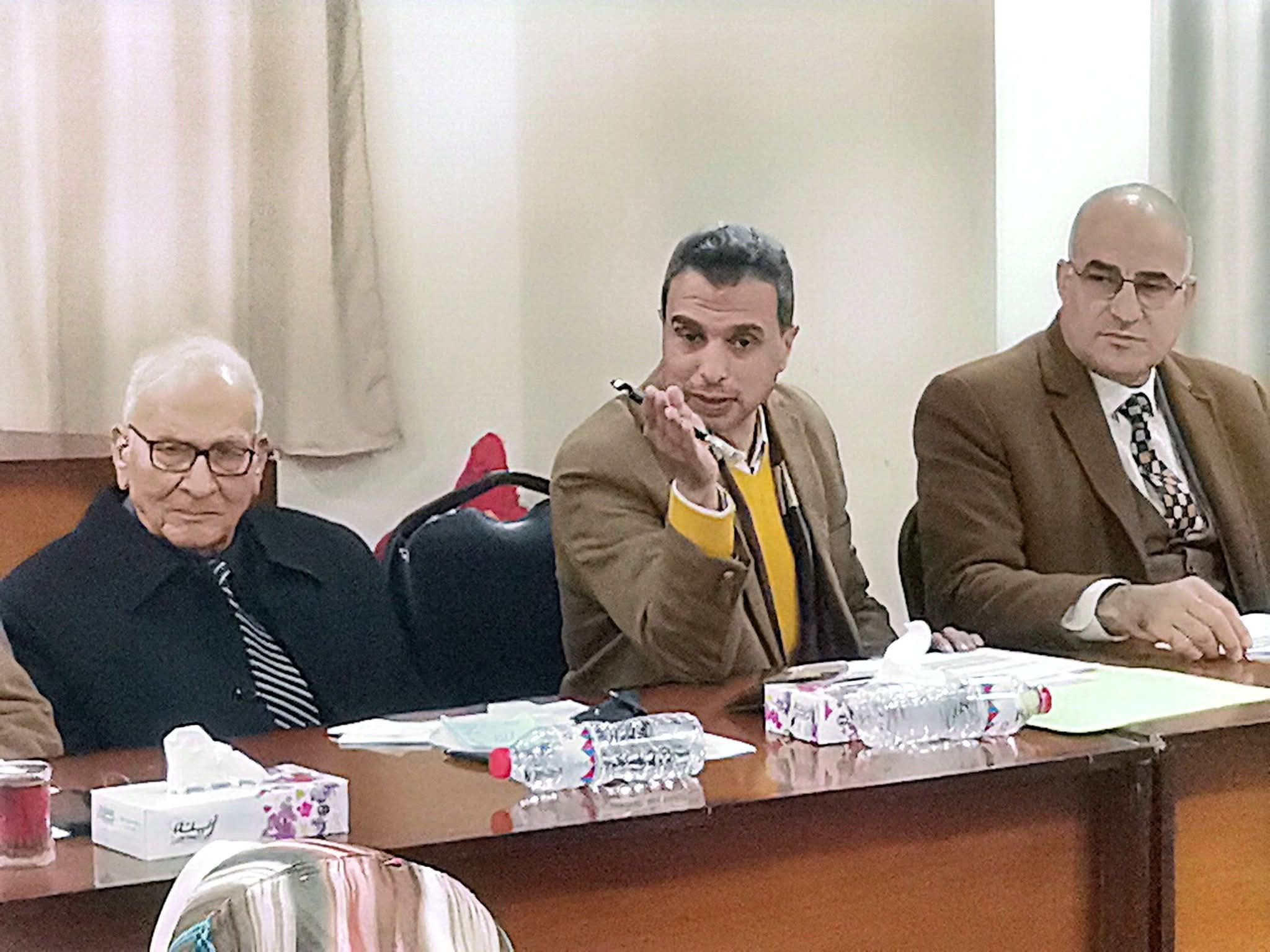 إجراء المقابلات مع المتقدمين للوظائف الاشرفية بتعليم كفر الشيخ 