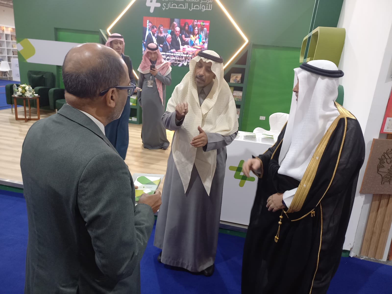 البحوث الفلكية والجيوفيزيقية يشارك في معرض القاهرة الدولي للكتاب 3 ورش عمل يومية طوال أيام المعرض