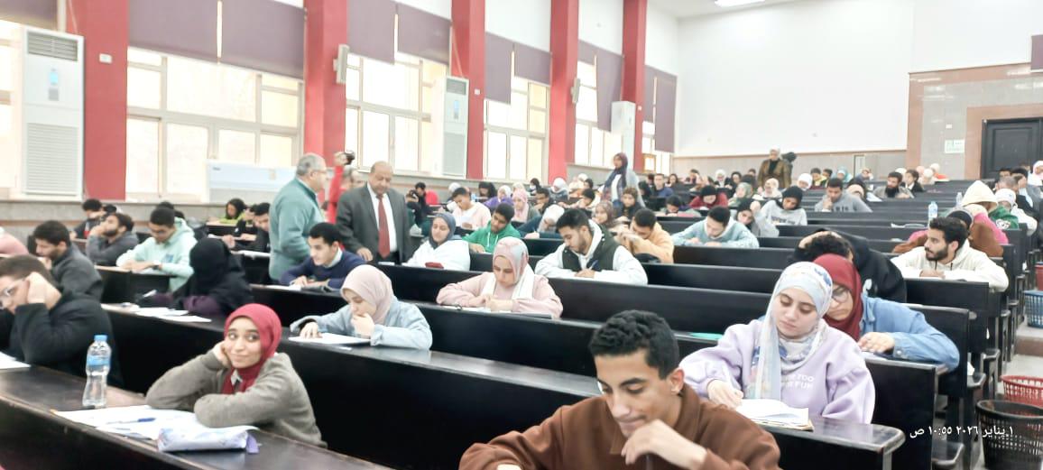 انتظام امتحانات الفصل الدراسي الاول 