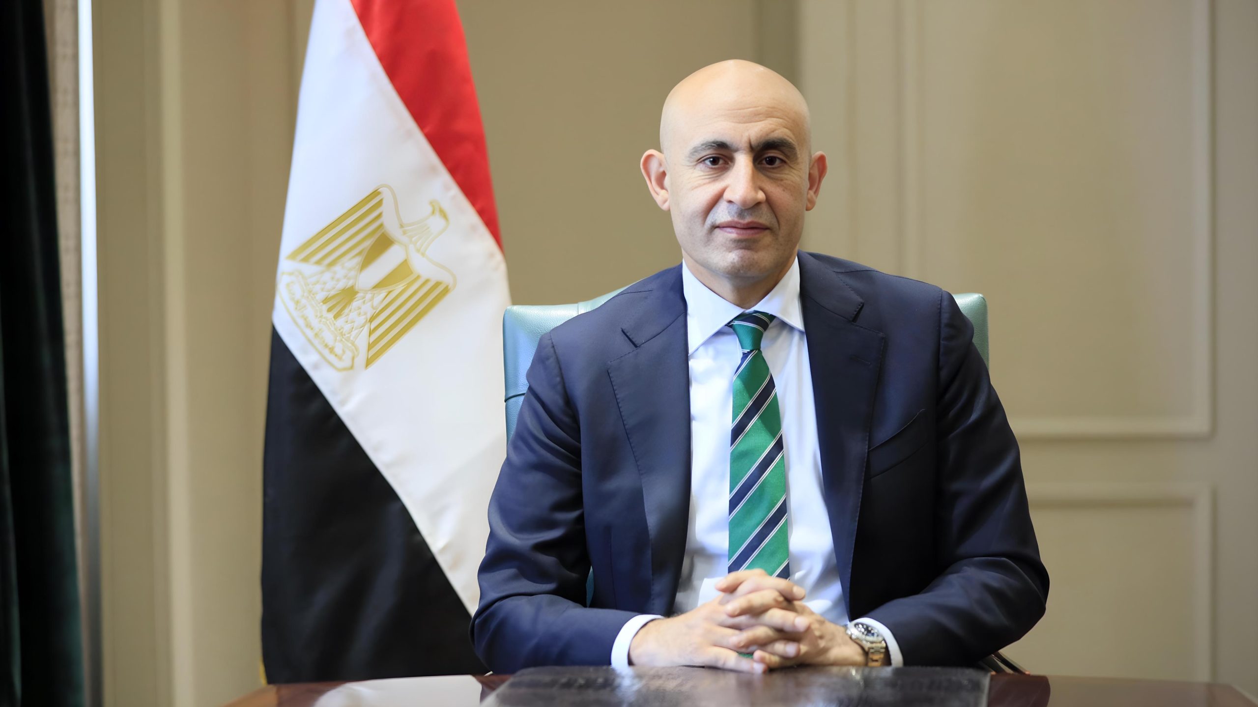 محمد عبد اللطيف وزير التربية والتعليم و التعليم الفنى 