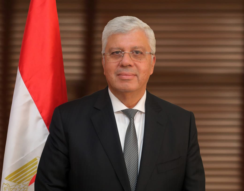 ايمن عاشور وزير التعليم العالي والبحث العلمي 