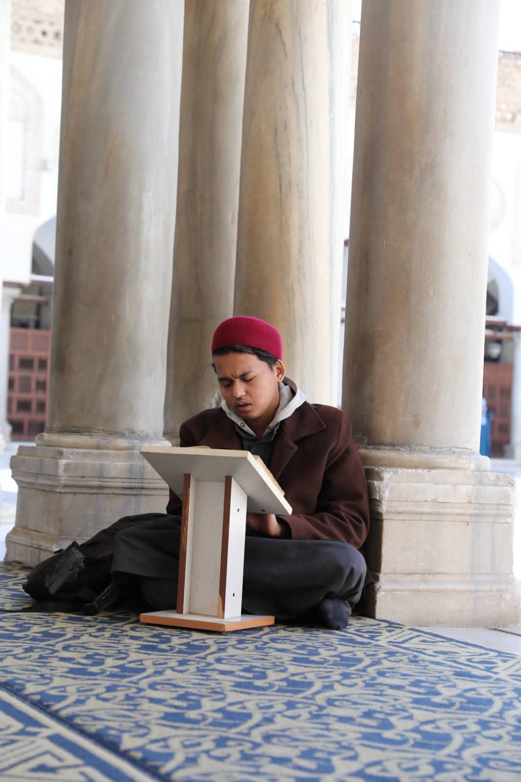 اكبر مائدة مائدة إفطار للطلاب الوافدين