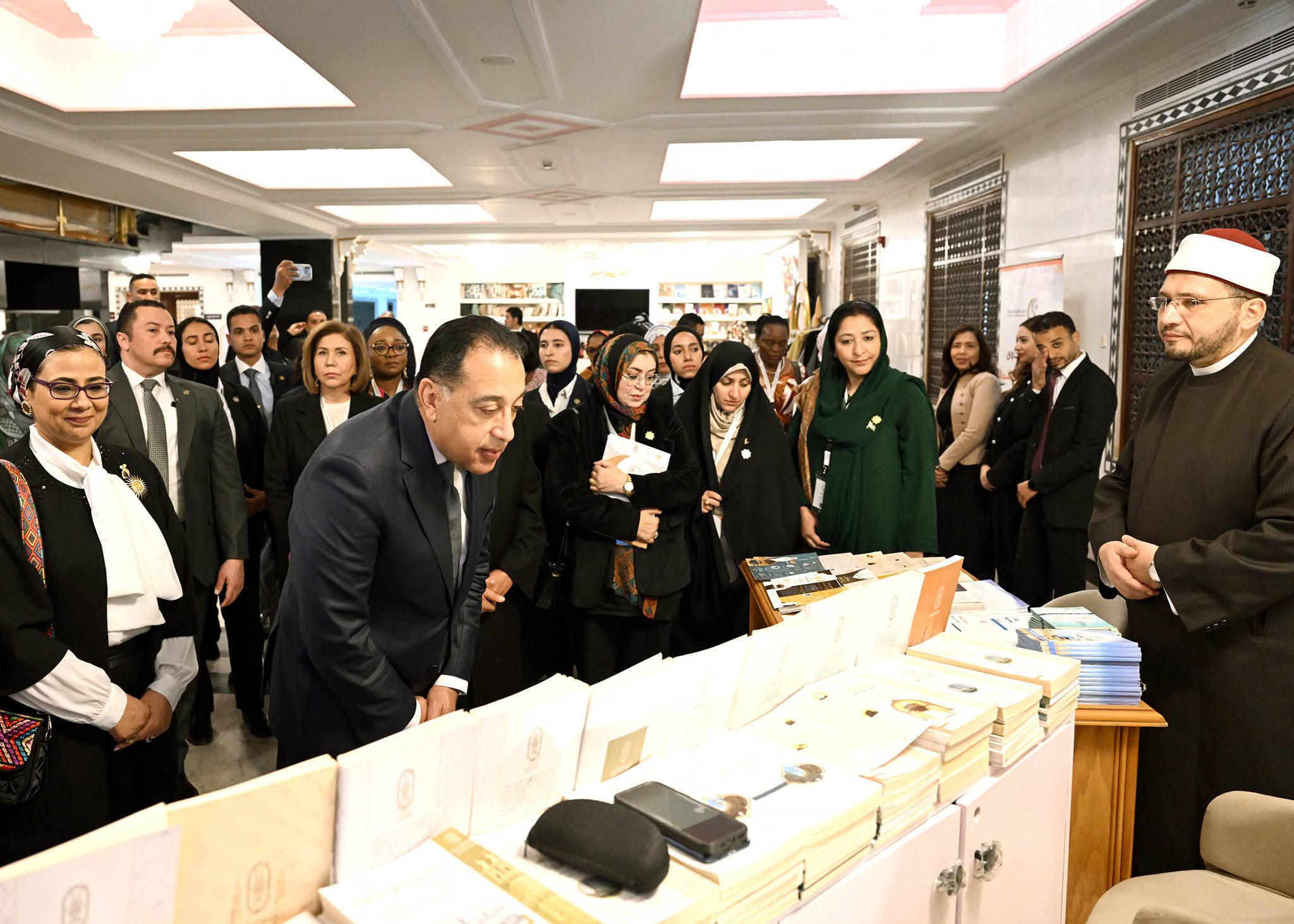 بناء بيئة داعمة لحماية المرأة وتمكينها