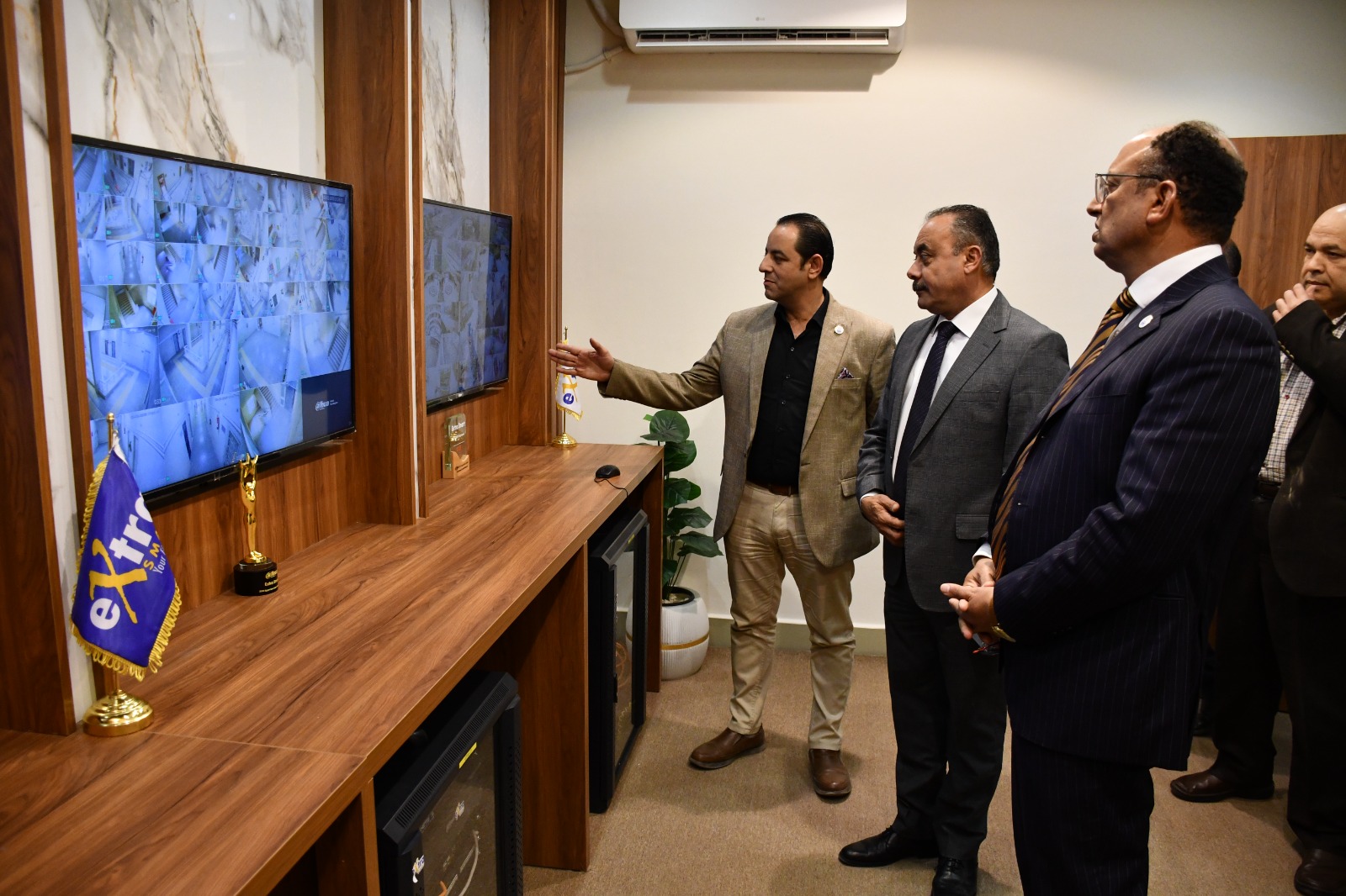 افتتاح غرفة العمليات المركزية بالمبنى الإداري للحرم الجامعي بجامعة العاصمة