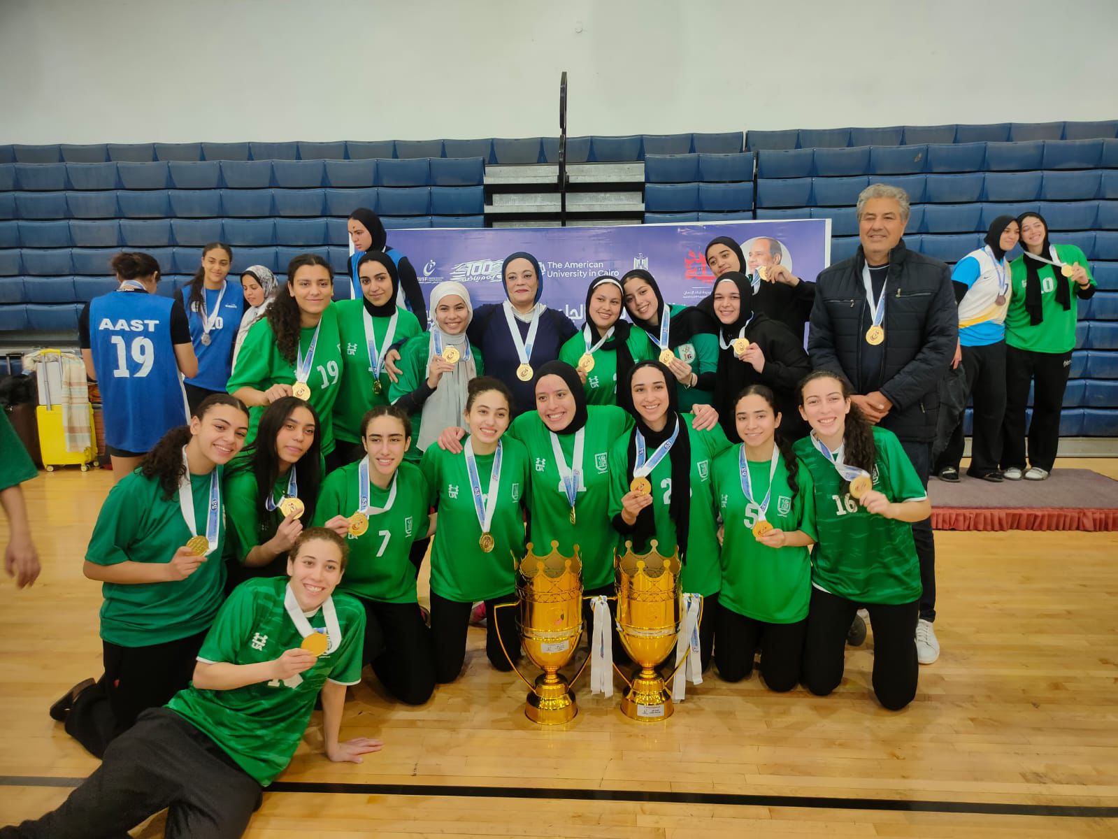 التفوق عكس اهتمام الجامعة بتقديم  المواهب 