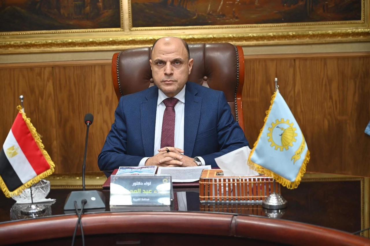 عبدالخالق فى أول يوم محافظا للغربية 