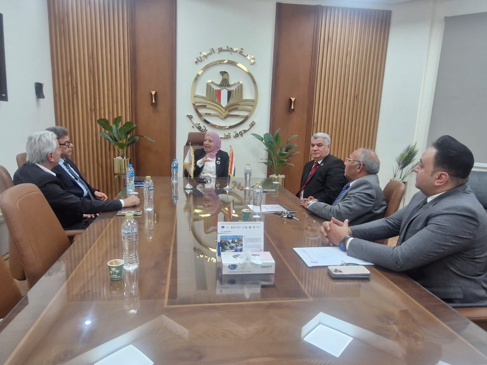 وفد من عمداء بيطرى فى الصندوق