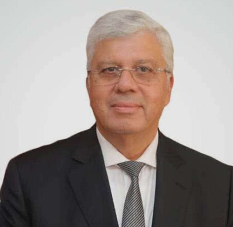 عبدالصادق يشكر أيمن عاشور ويهنئ قنصوه لتوليه منصب وزير التعليم العالي والبحث العلمي 2 عبدالصادق يشكر أيمن عاشور ويهنئ قنصوه لتوليه منصب وزير التعليم العالي والبحث العلمي