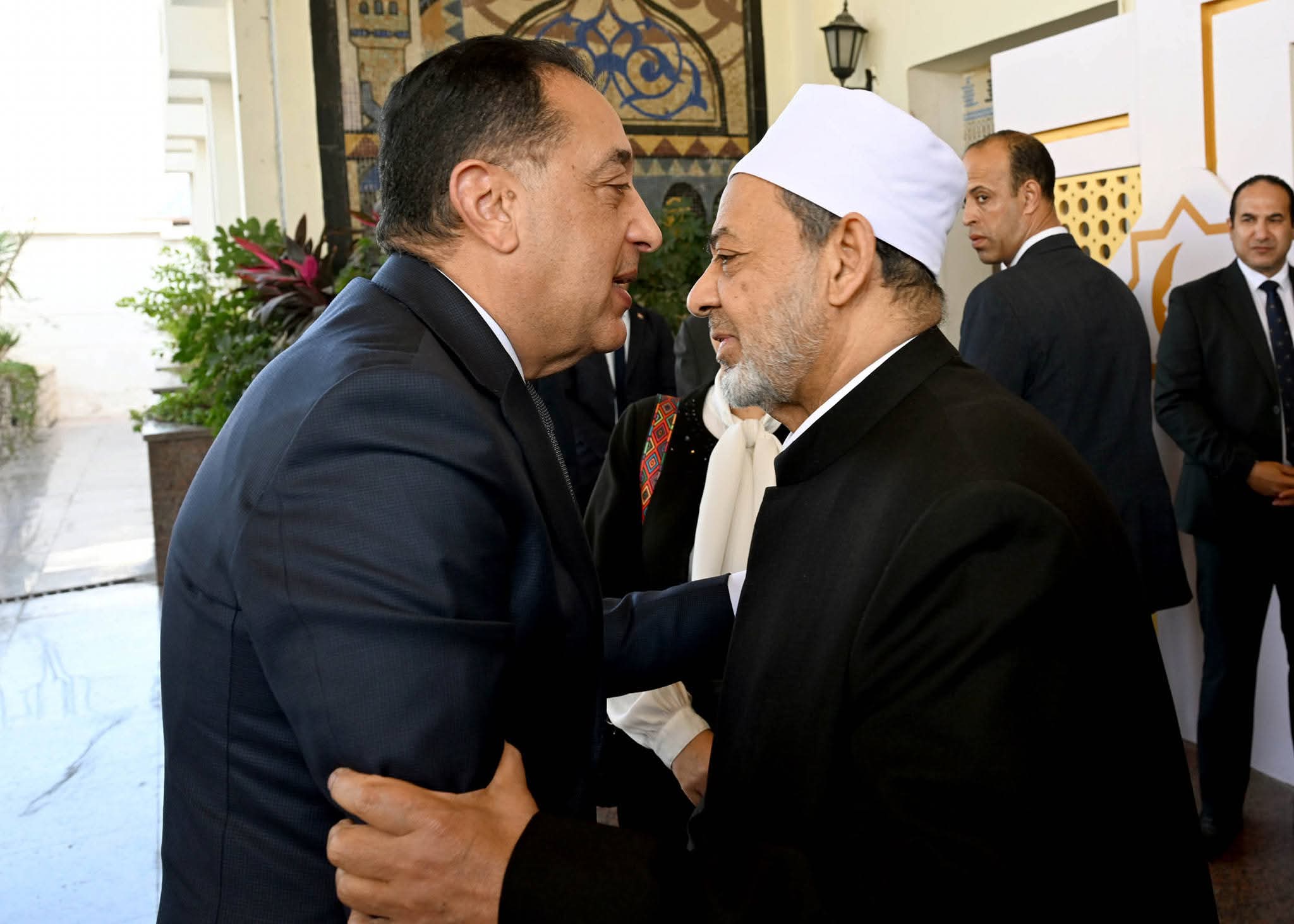 شيخ الأزهر يستقبل رئيس الوزارة فى المؤتمر 
