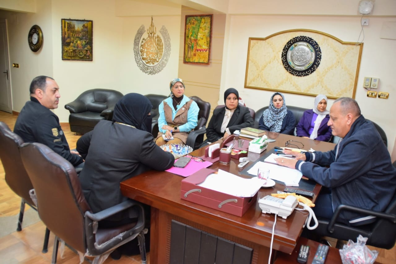 التواصل بين الإدارات المعنية، للخروج بأفكار إبداعية