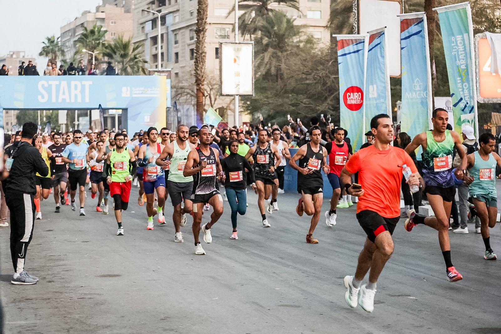 بمشاركة 8000 متسابق من 75 دولة..صبحي يطلق شارة بدء النسخة الثانية عشرة من ماراثون القاهرة الدولي