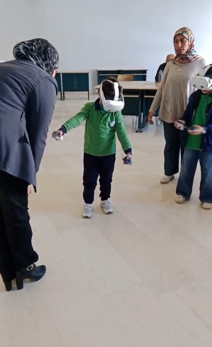 تدريب 110 معلمة على تقنيات الواقع الافتراضي لتعزيز التعلم المبكر في روضات جيل ألفا 2 تدريب 110 معلمة على تقنيات الواقع الافتراضي لتعزيز التعلم المبكر في روضات جيل ألفا