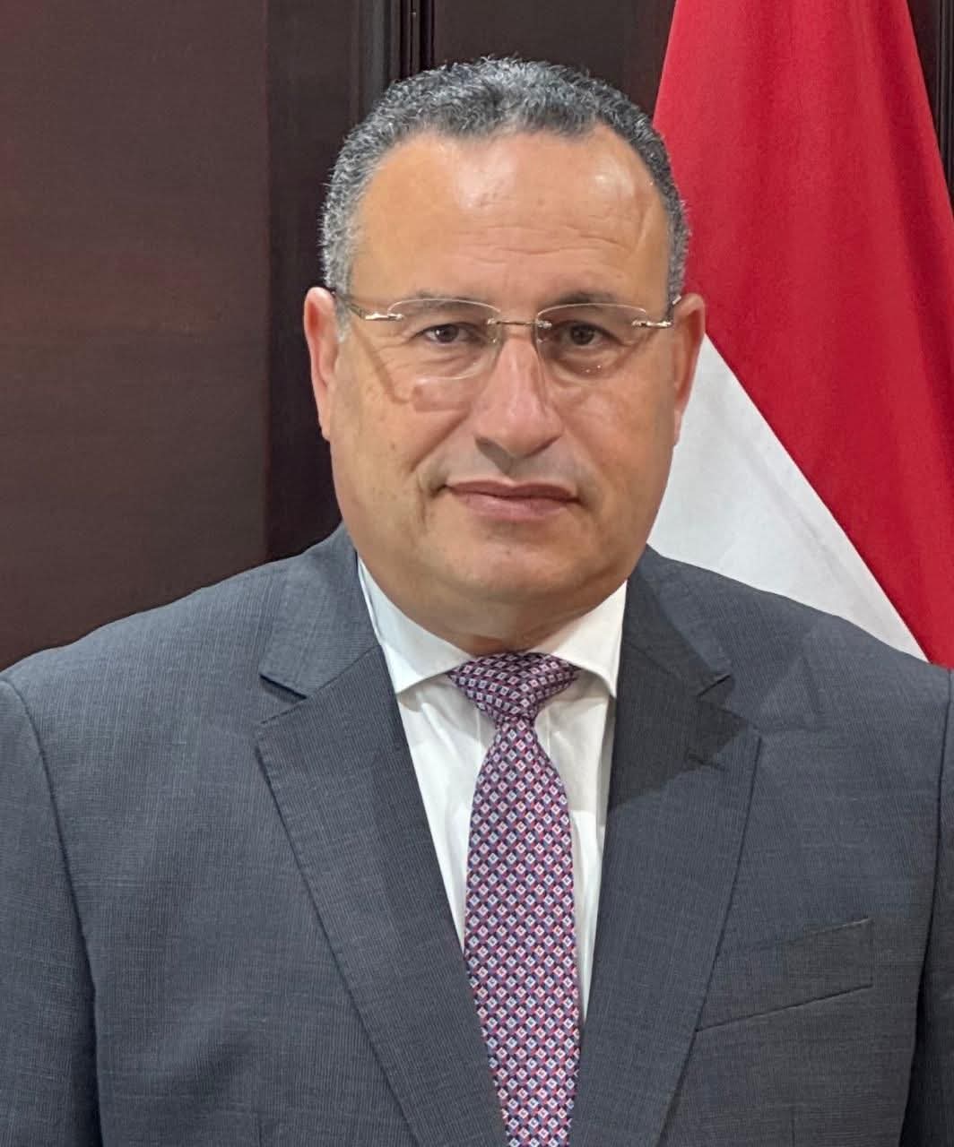 رحلة الدكتور عبدالعزيز قنصوة وزير التعليم العالي والبحث العلمي مع العلم والإدارة 