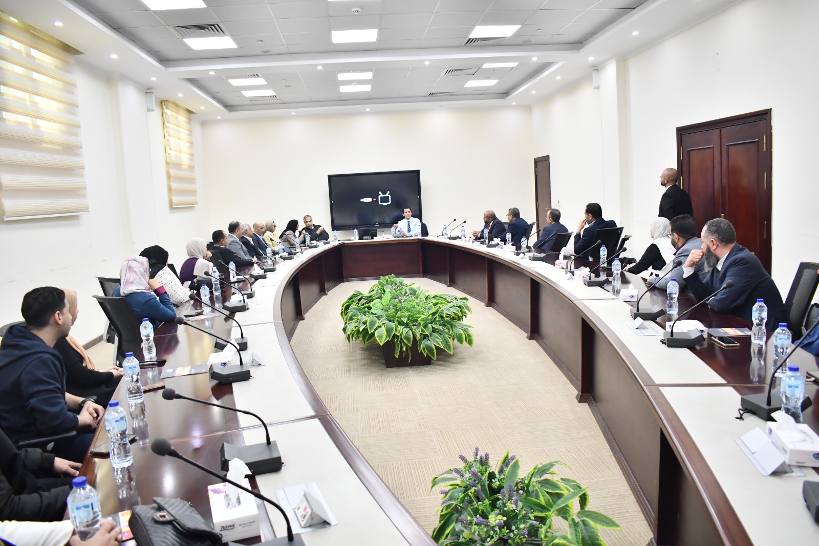 رعاية المبتكرين يحتضن فرق بحثية