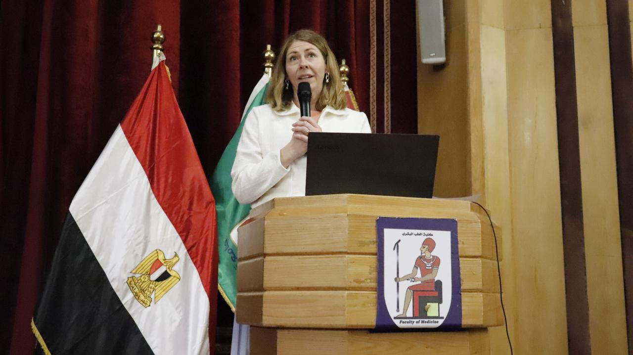 مستشفيات قصر العيني  تستقبل وزيرة الرعاية الصحية السويدية