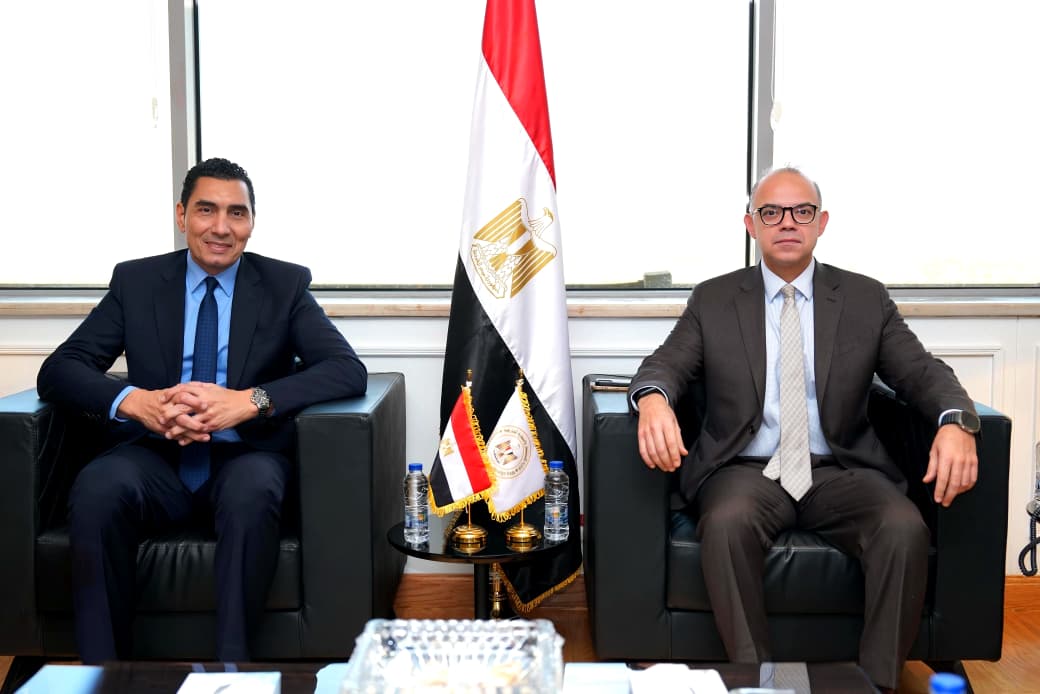 وزيرا الشباب والرياضة والاستثمار والتجارة الخارجية يبحثان آليات تأسيس صندوق استثمار لدعم المواهب الرياضي