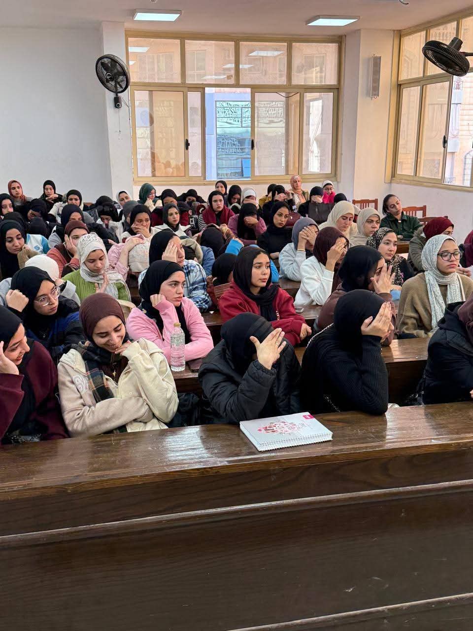 المنصورة تواصل فعاليات «موسم الجامعات» بالتعاون مع الأزهر الشريف لتعزيز الوعي الأسري والديني لدى الطلاب 8 almomken.com 004bffba