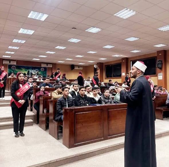 المنصورة تواصل فعاليات «موسم الجامعات» بالتعاون مع الأزهر الشريف لتعزيز الوعي الأسري والديني لدى الطلاب 7 المنصورة تواصل فعاليات «موسم الجامعات