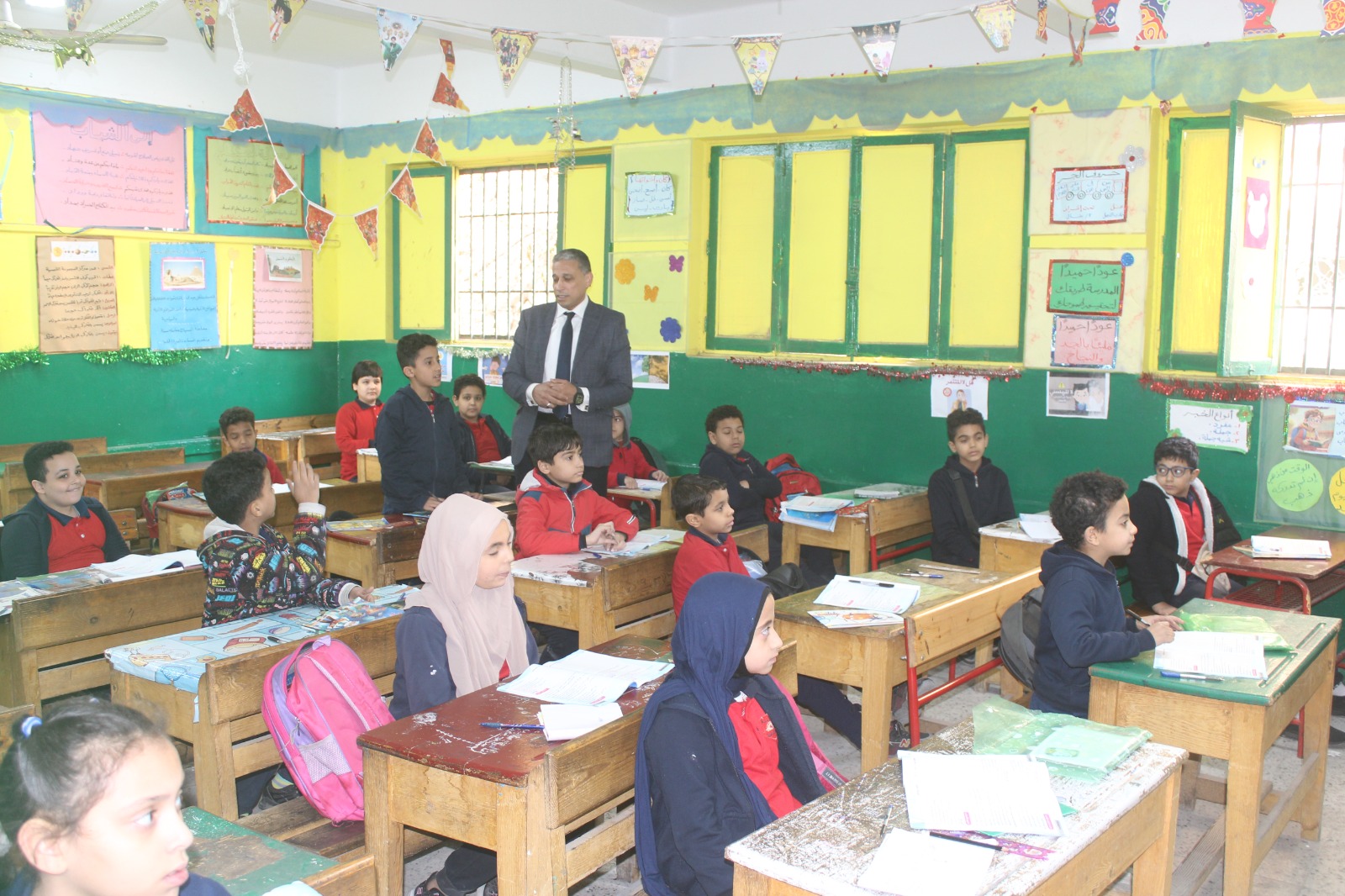 الحفاظ على المظهر الحضاري والنظافة العامة داخل الفصول والساحات