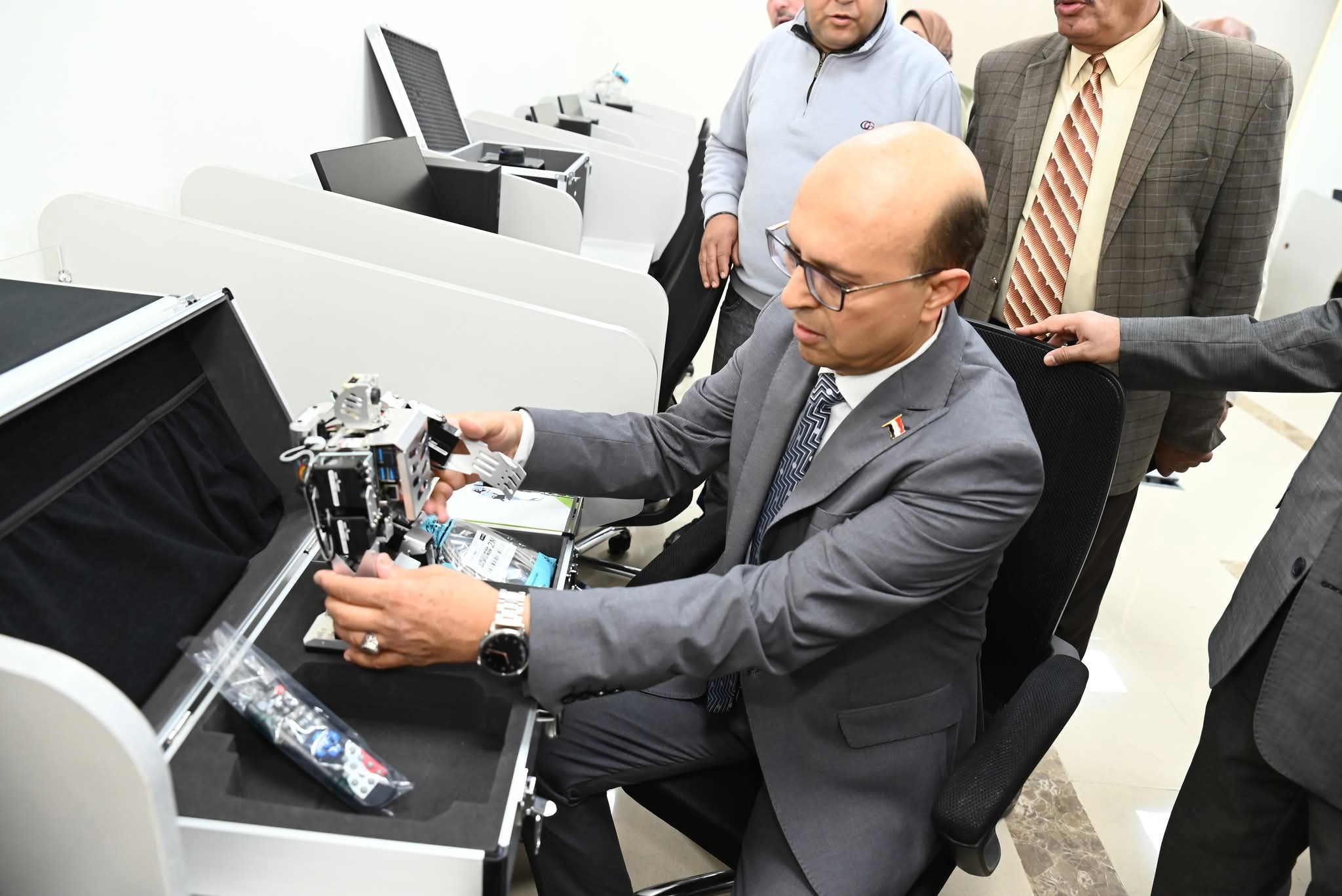 د احمد المنشاوي رئيس جامعة أسيوط 