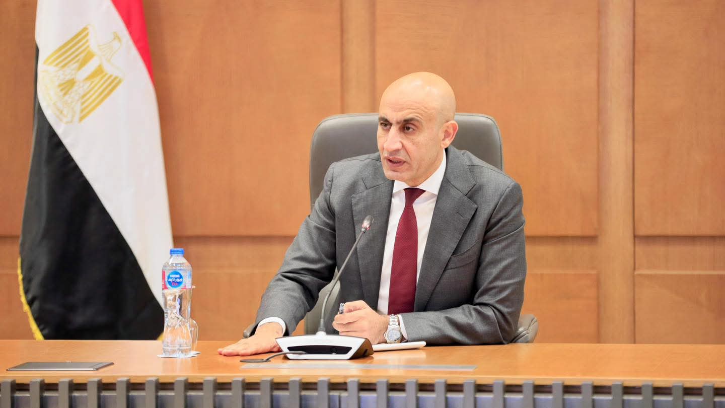 توجيهات حاسمة لانضباط العملية التعليمية بمدارس العاصمة..ومصلحة الطالب في المقام الأول