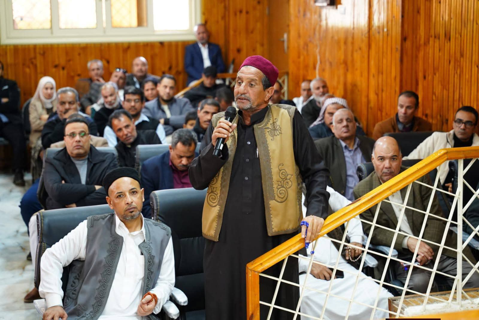 مشايخ مدينة الحمام بطروح و  الجهاز التنفيذي فى حوار مفتوح مع المحافظ 