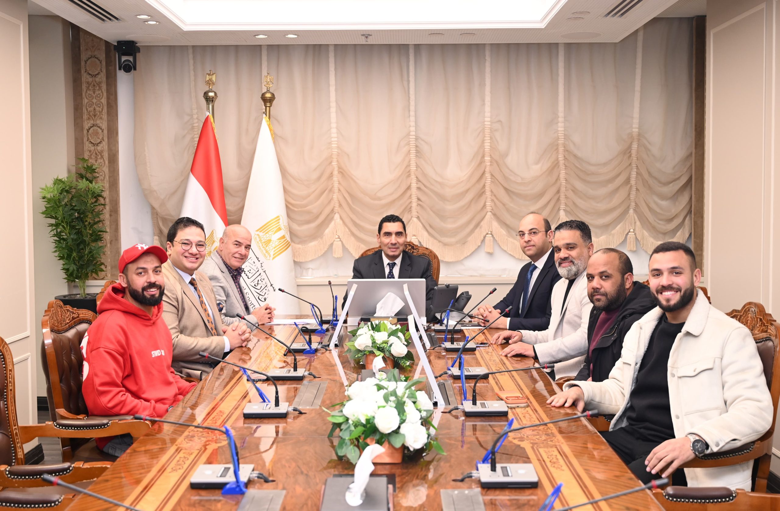 الدعم من خلال اتحاد الخدمة العامة التطوعية للشباب