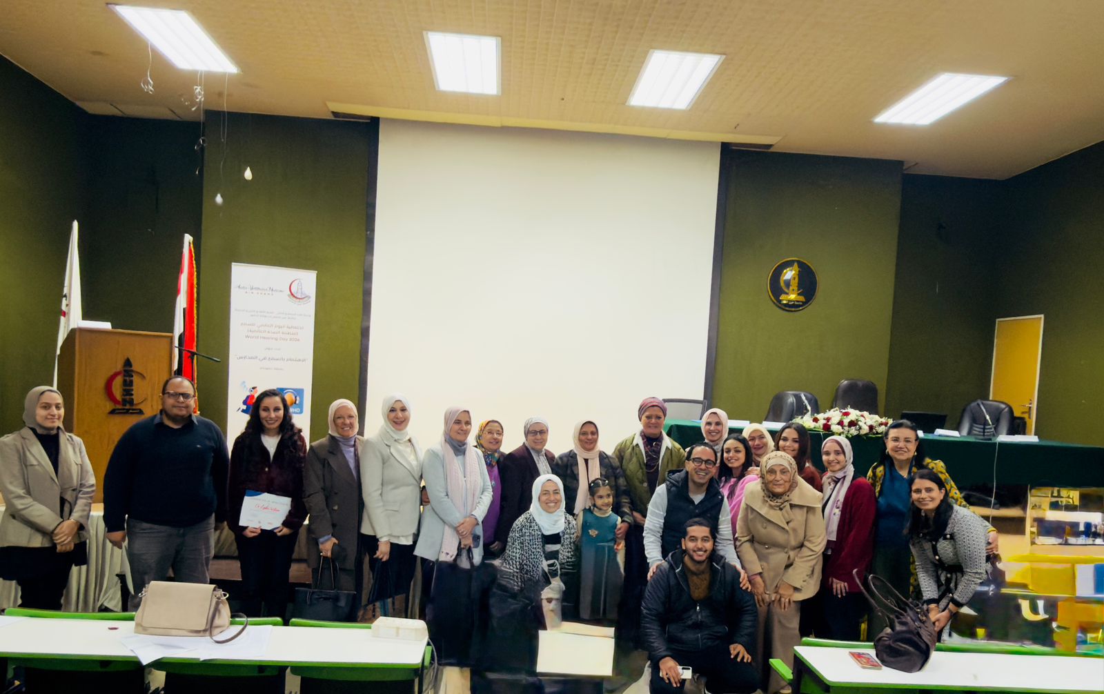 طب عين شمس تحتفل بيوم السمع العالمى