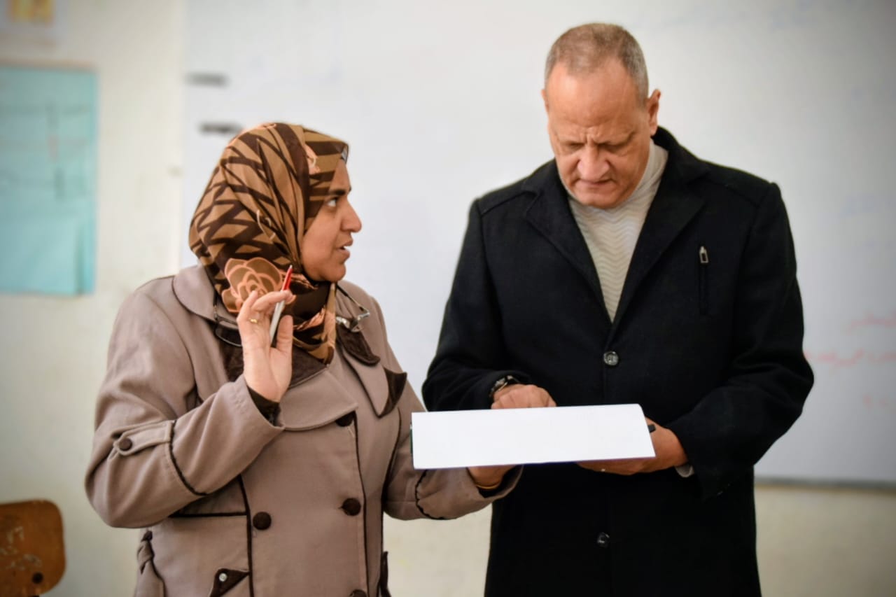 بدوي يتابع انتظام اليوم الدراسي بمدرسة طارق بن زياد الابتدائية 