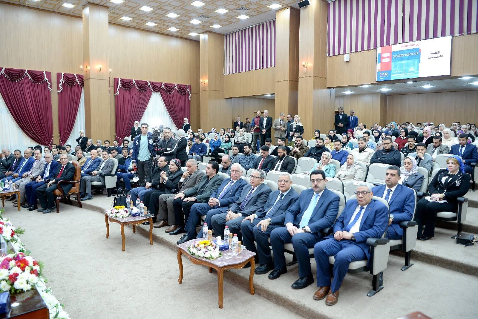 تحقيق التوازن بين حرية التعبير وحماية الحقوق