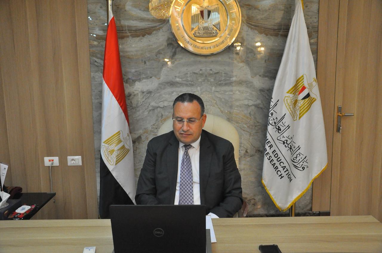 د.عبدالعزيز قنصوة، وزير التعليم العالي والبحث العلمي