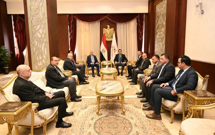 فعاليات رياضية بالعاصمة يناقشها وزير الشباب والرياضة مع محافظ القاهرة 2 almomken.com 2675fcb6