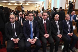 وزير الشباب والرياضة يشهد احتفالات الطائفة الإنجيلية بعيد القيامة المجيد .. ويؤكد: مصر نموذج فريد في التعايش 14 almomken.com 39057ace