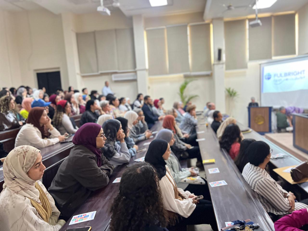 ندوة تعريفية بجامعة العاصمة حول المنح والبرامج الدراسية بمجال الفنون المقدمة من هيئة فولبرايت