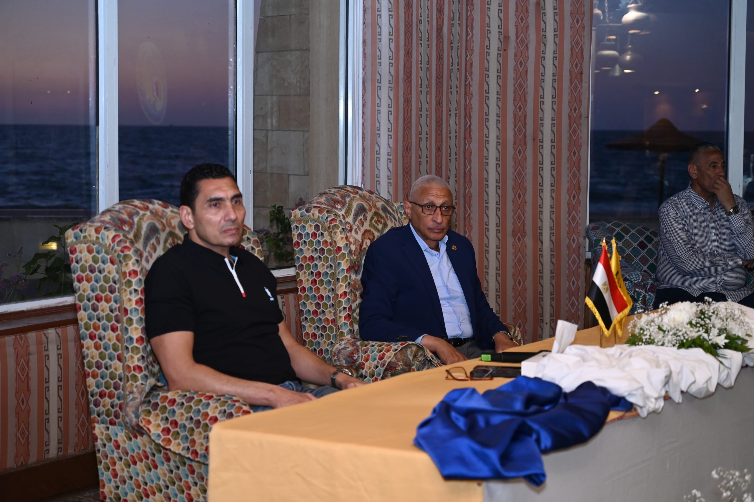 وزير الشباب والرياضة ومحافظ شمال سيناء يشهدان لقاءً حواريًا مع النواب والمشايخ والعواقل