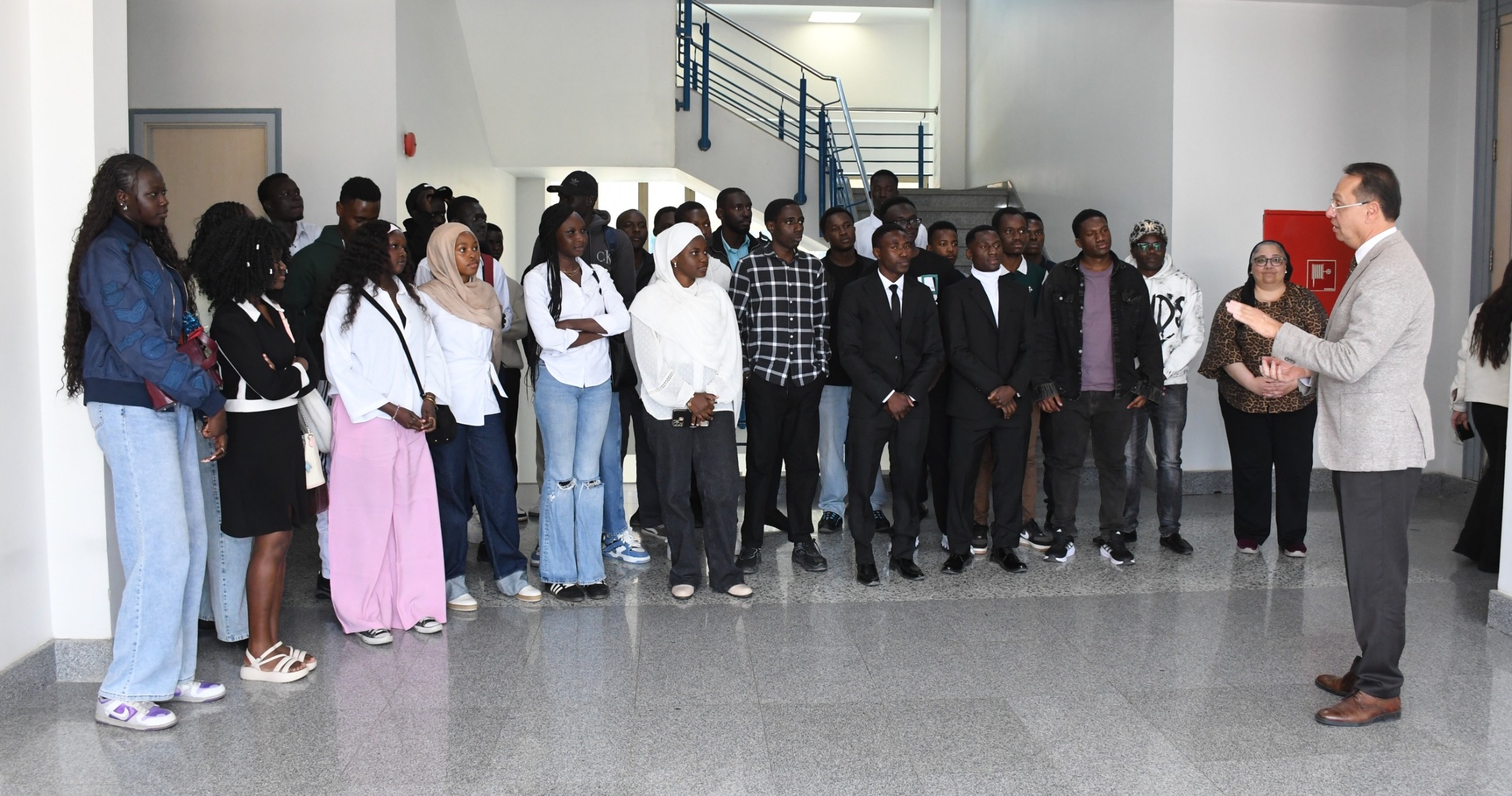  الألمانية بالقاهرة والدولية تستقبلان طلابًا من شرق أفريقيا بمنح كاملة